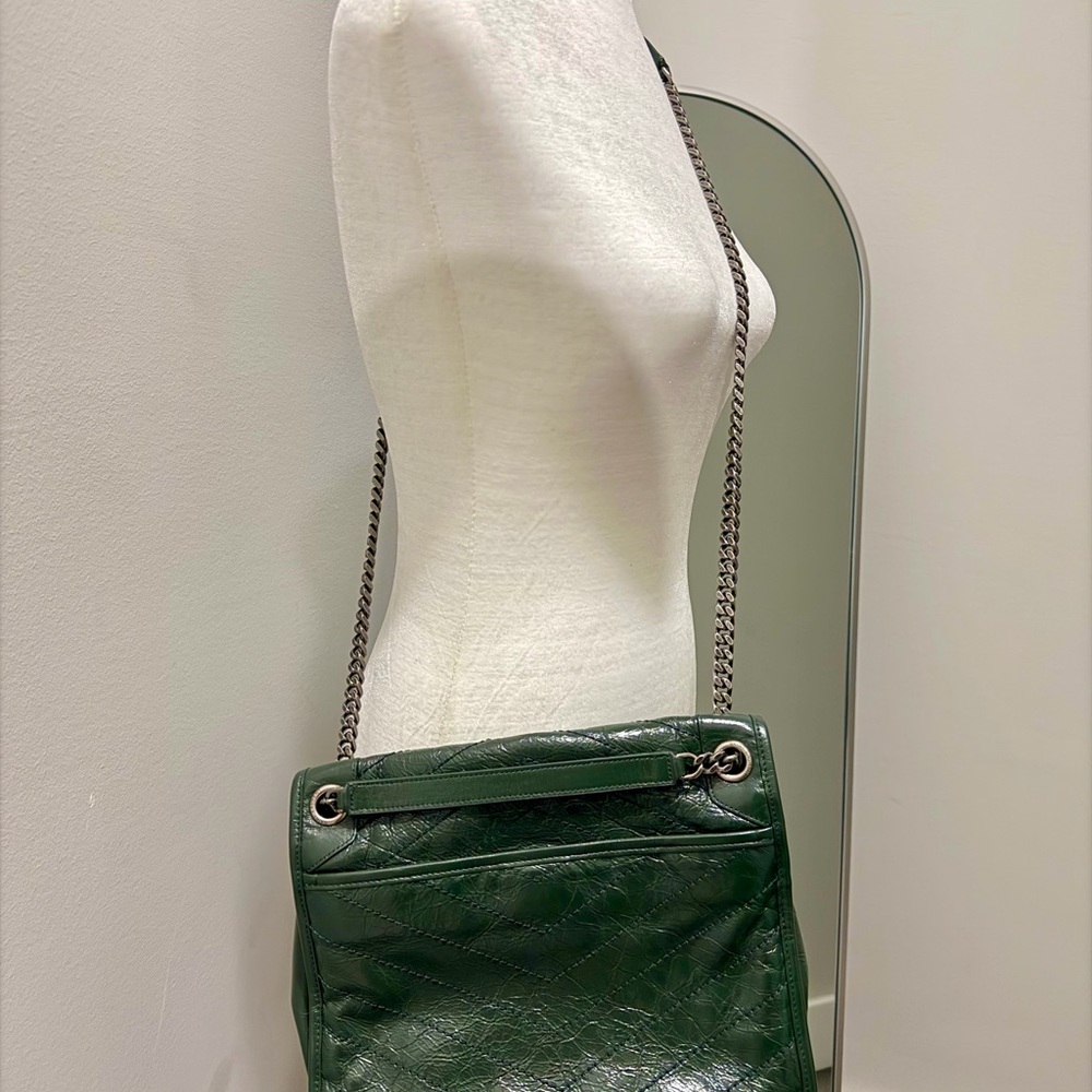 Yves Saint Laurent Niki Medium Shoulder Bag in Green Leather - Picture 6 of 10